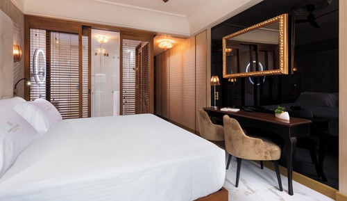 Deluxe Room (Deluxe)