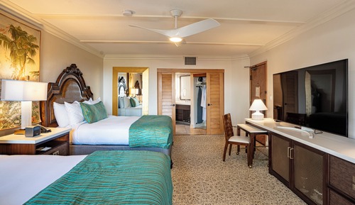 Standard Room (1 King Bed or 2 Queen Beds)