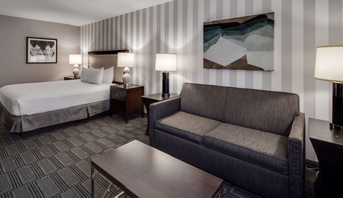 Suite, 1 King Bed, Non Smoking