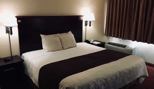 Standard Room, 1 King Bed, Non Smoking