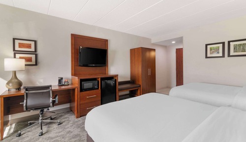 Standard Room, 2 Queen Beds, Non Smoking