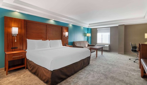 Suite, Multiple Beds, Non Smoking