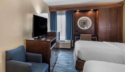 Standard Room, 2 Queen Beds, Non Smoking