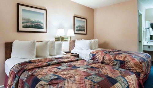 Standard Room, 2 Double Beds, Non Smoking