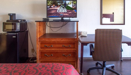 Suite, 1 King Bed, Non Smoking