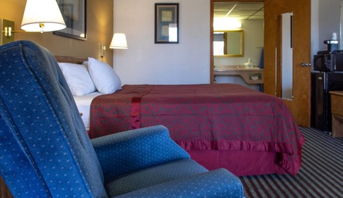 Room, 1 King Bed, Accessible, Non Smoking (Mobility Accessible)