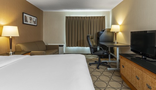 Standard Room, 1 Queen Bed, Non Smoking, Second Floor