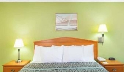 Standard Room, 1 King Bed