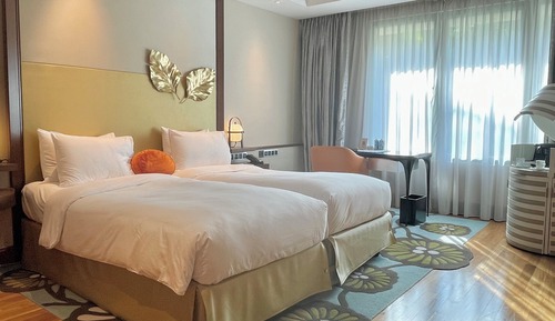 Family Room, Multiple Beds (Luxury)
