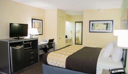 Standard Room, 1 King Bed, Smoking