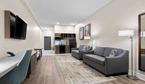Suite, 2 Queen Beds, Non Smoking, Kitchen (Walk-in Shower;Larger Room)