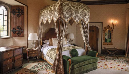 Suite (Henry VIII)