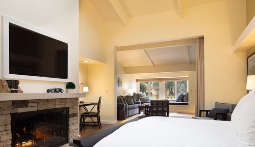 Bungalow Deluxe Suite