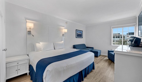 Standard Room, 1 King Bed with Sofa bed, City View