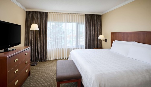 Suite, 1 King Bed, Non Smoking, Refrigerator & Microwave (Separate Living Room;with Sofabed)