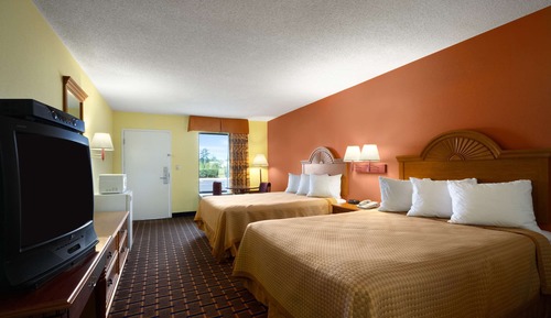 Standard Room, 2 Queen Beds, Accessible