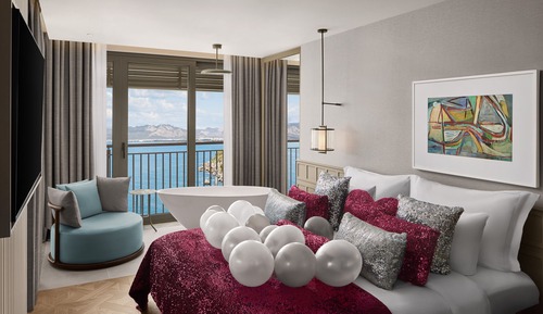 Honeymoon Suite, Sea View