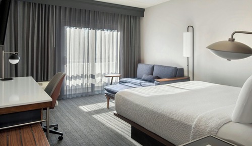 Room, 1 King Bed with Sofa bed (Mobility Accessible, Tub)