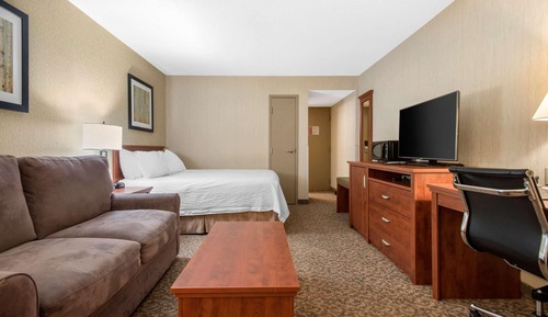 Standard Room, 1 Queen Bed with Sofa bed, Non Smoking (2 Person Sofa bed)