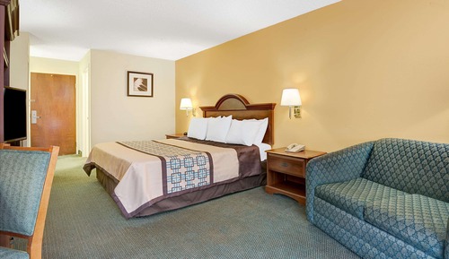 Studio Suite, 1 King Bed, Non Smoking
