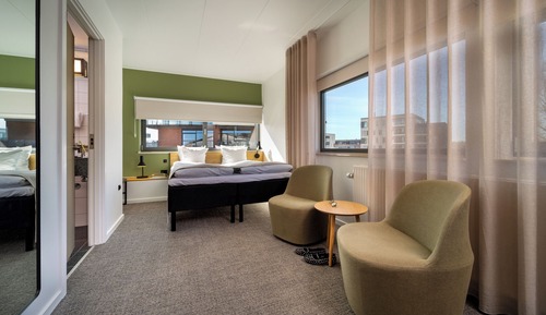 Room, 1 Queen Bed, Non Smoking (Cosy Small)