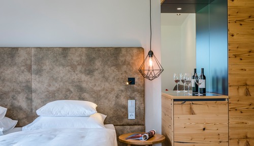 Deluxe Double Room, Mountain View (Top)
