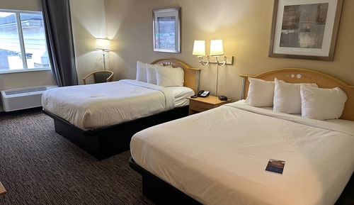 Room, 2 Queen Beds, Accessible, Non Smoking (Roll-In Shower)