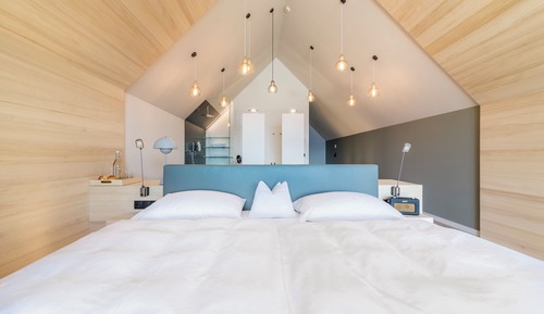 OWNER'S LOFT