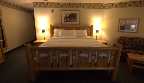 Suite, 1 King Bed with Sofa bed, Non Smoking