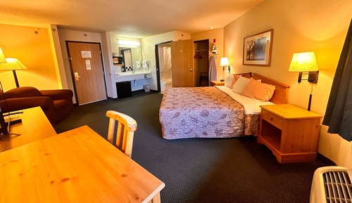 Deluxe Room, 1 King Bed, Non Smoking