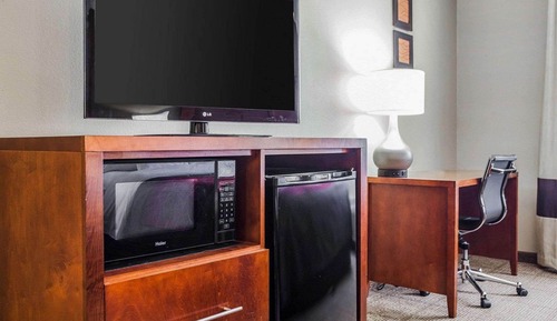 Suite, 1 King Bed with Sofa bed, Non Smoking