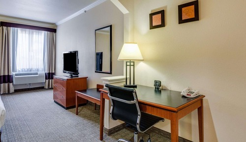 Business Suite, Multiple Beds, Accessible, Non Smoking