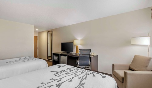 Standard Room, 2 Queen Beds, Non Smoking
