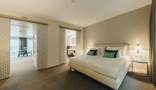 Executive Suite (Boutique)