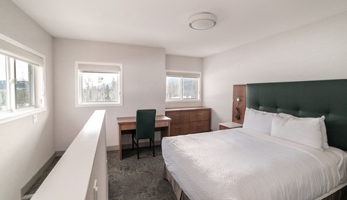 Superior Suite, 2 Bedrooms, 2 Bathrooms (No Pets)