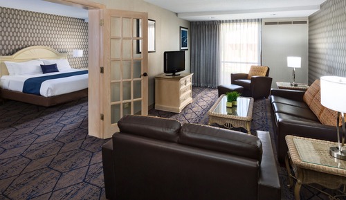 Premium Suite, 1 King Bed with Sofa bed, Golf View