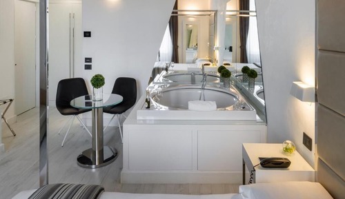 Superior Junior Suite