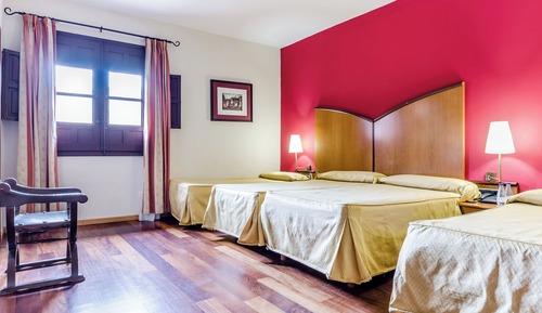 Quadruple Room (2 extra beds)