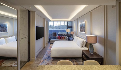 Suite, 1 King Bed (Pool Side)