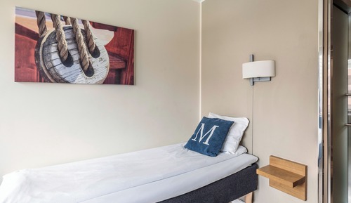 Single Room (Compact)