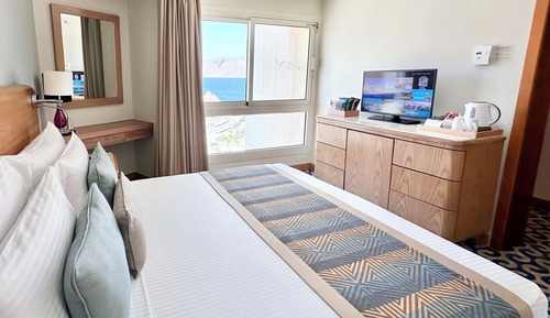 Suite, 1 King Bed (Sunset)