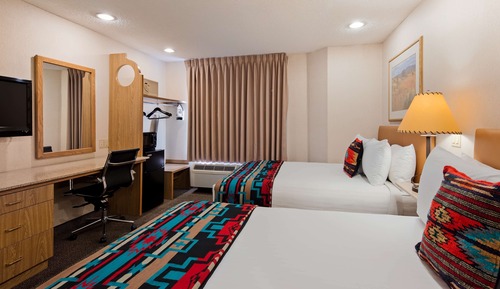 Standard Room, 2 Queen Beds, Non Smoking, Refrigerator & Microwave (Pet Friendly)