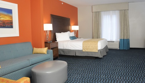 Deluxe Suite, 1 King Bed (The Lodge)