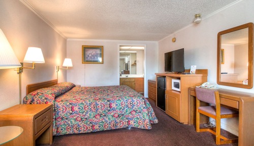 Room, 1 King Bed, Non Smoking