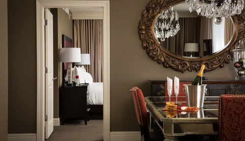 Junior Suite, 1 King Bed