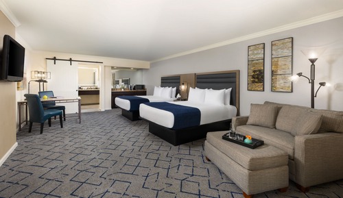 Premium Room, Multiple Beds, Courtyard View