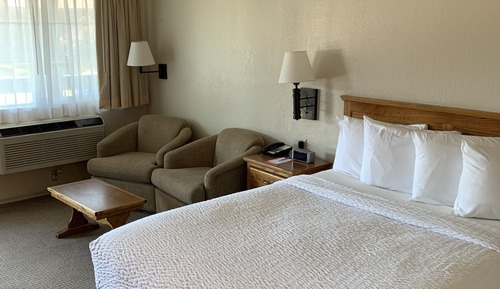 Room, 1 Queen Bed, Jetted Tub, Ground Floor