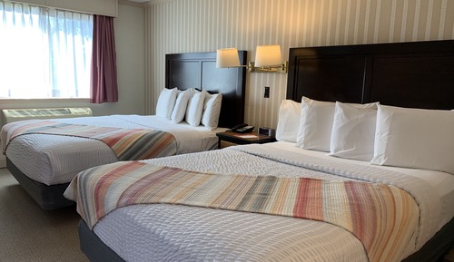 Room, 2 Queen Beds, Kitchenette