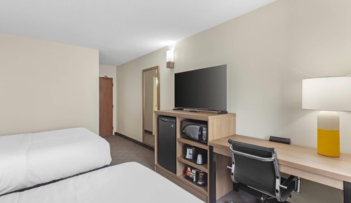 Standard Room, 2 Queen Beds, Non Smoking (No Pets Allowed)