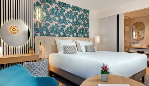 Deluxe Room, 1 King Bed